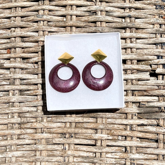 Resin Earrings - Picture 7 of 9